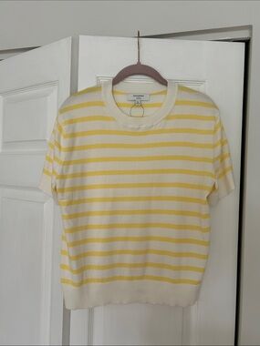 Banana Republic Cream and Yellow Striped Short-Sleeve Crewneck
